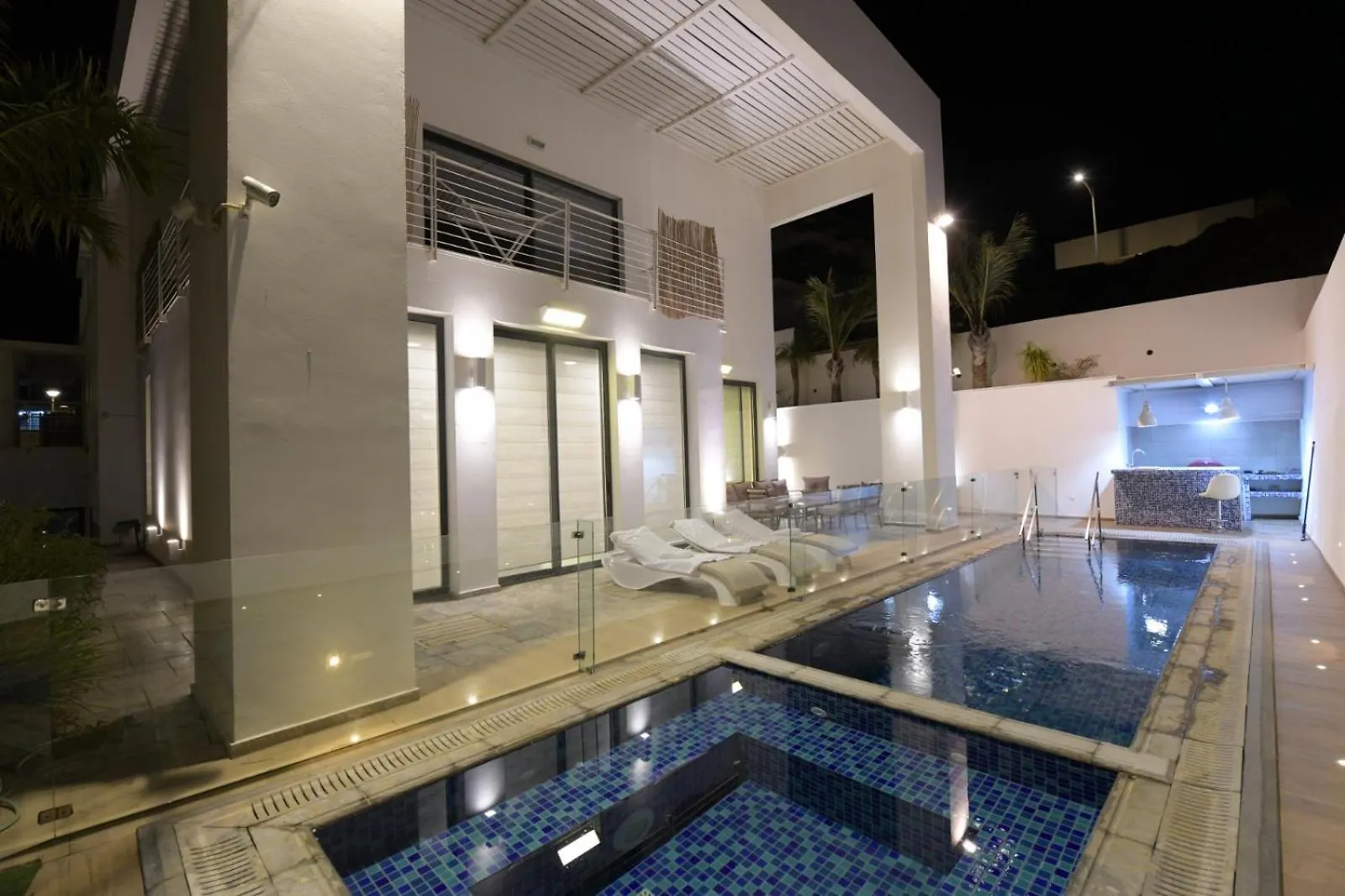 New ! 430M Luxury Best Top Class 8-Bdr Exclusive Villa Top Design Heated Pool Jucuzzi Sauna Eilat