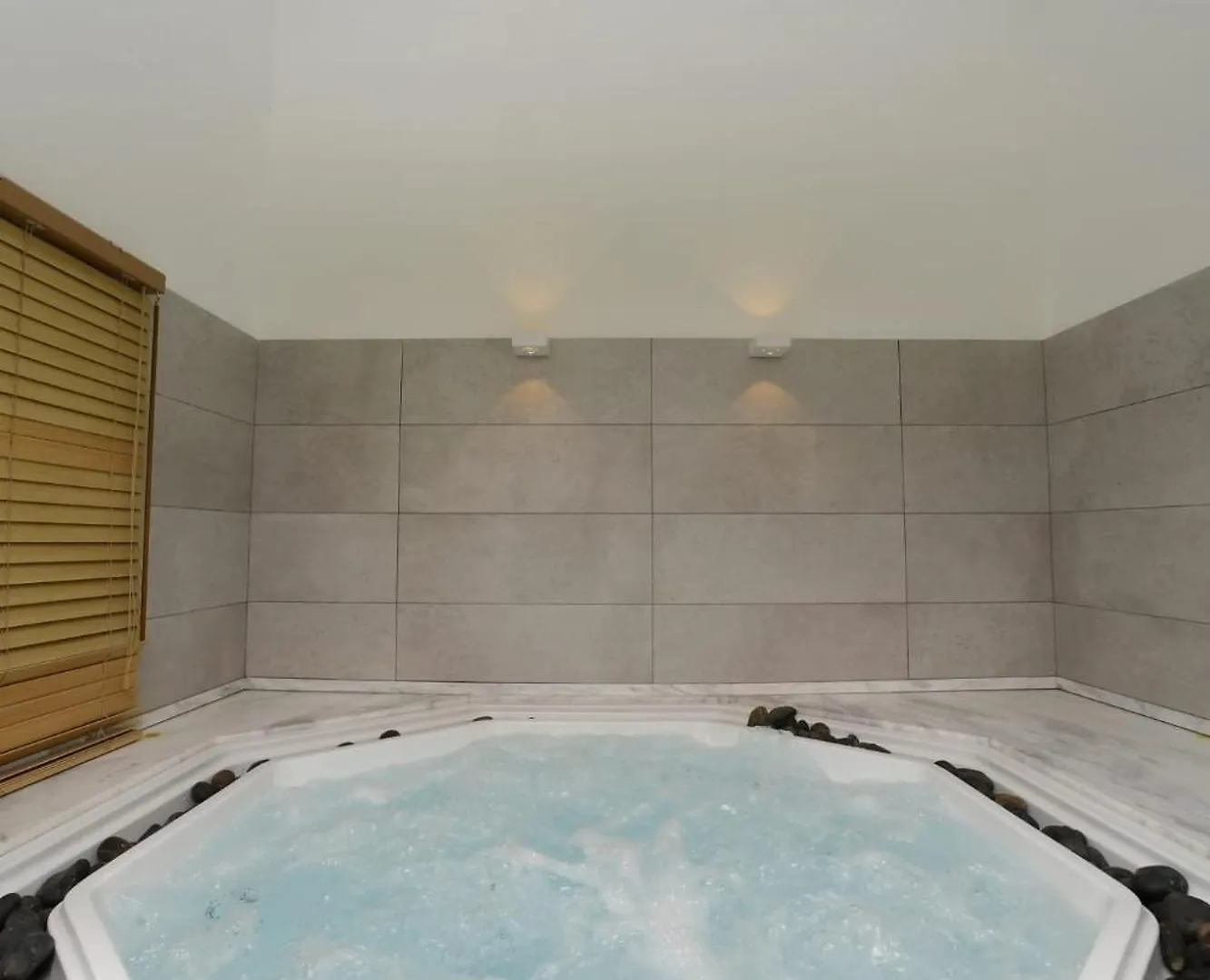 New ! 430M Luxury Best Top Class 8-Bdr Exclusive Villa Top Design Heated Pool Jucuzzi Sauna Eilat